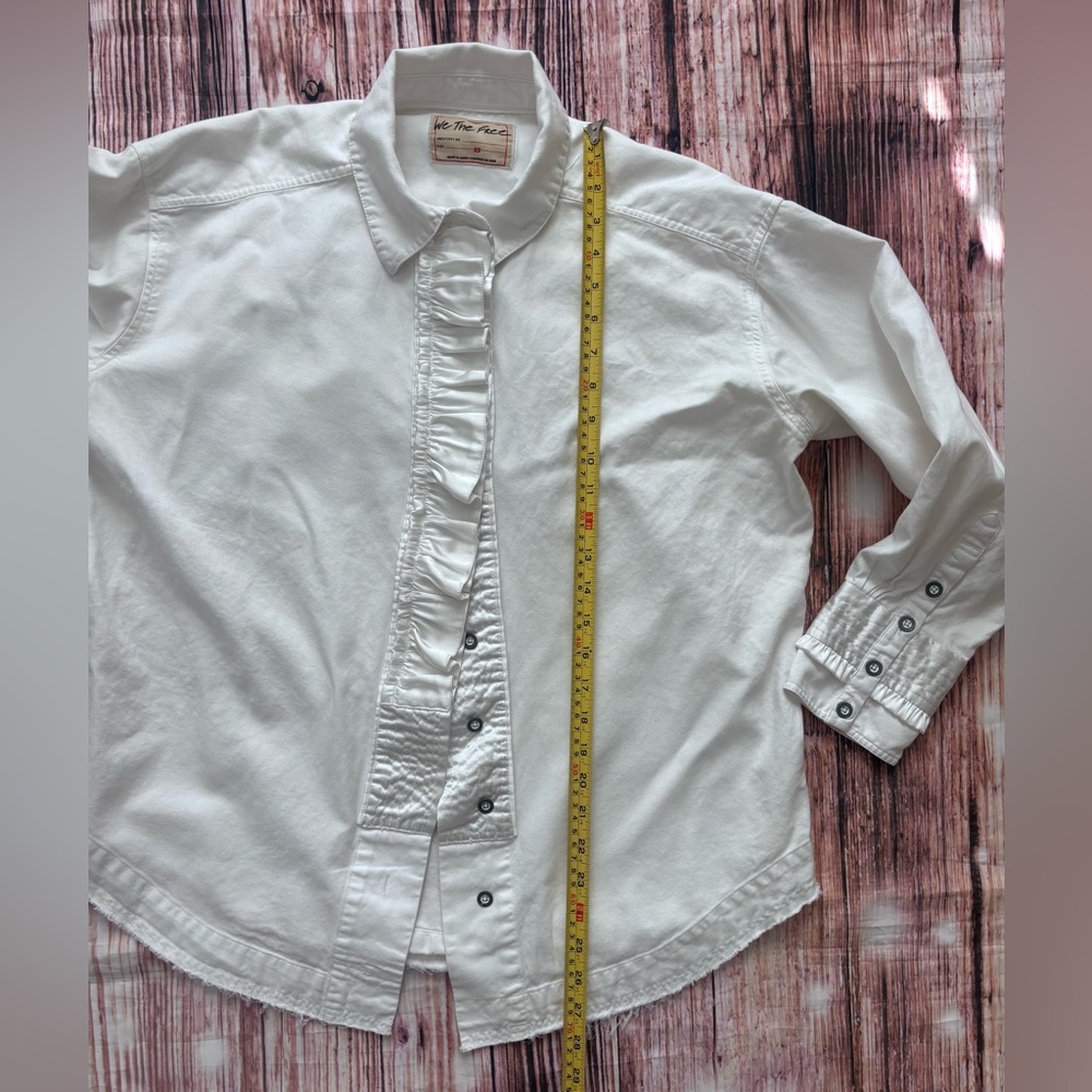 WE THE FREE NIGHT MOVES BUTTON DOWN SHIRT - Picture 6 of 14